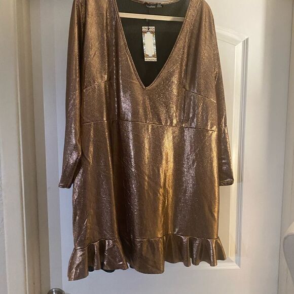 NWT Boohoo Metallic Skater Dress Sz 24 - Picture 5 of 8